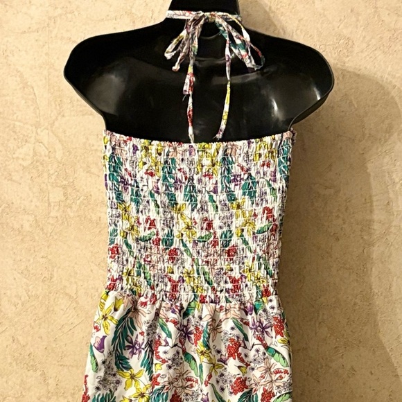 Cassee’s Ivory Floral Strapless Maxi Dress - Picture 6 of 7